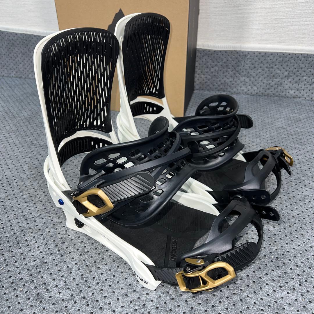 １回使用 BURTON Genesis サイズM ホワイト×ゴールド