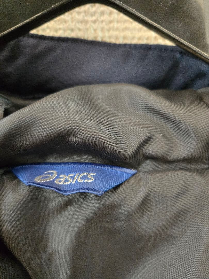 かなり美品　ASICS ダウン　ベンチコート