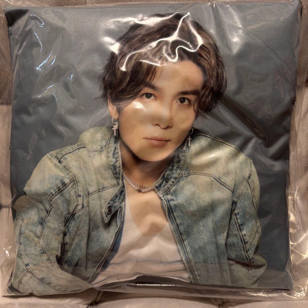 岩田剛典　実写クッション