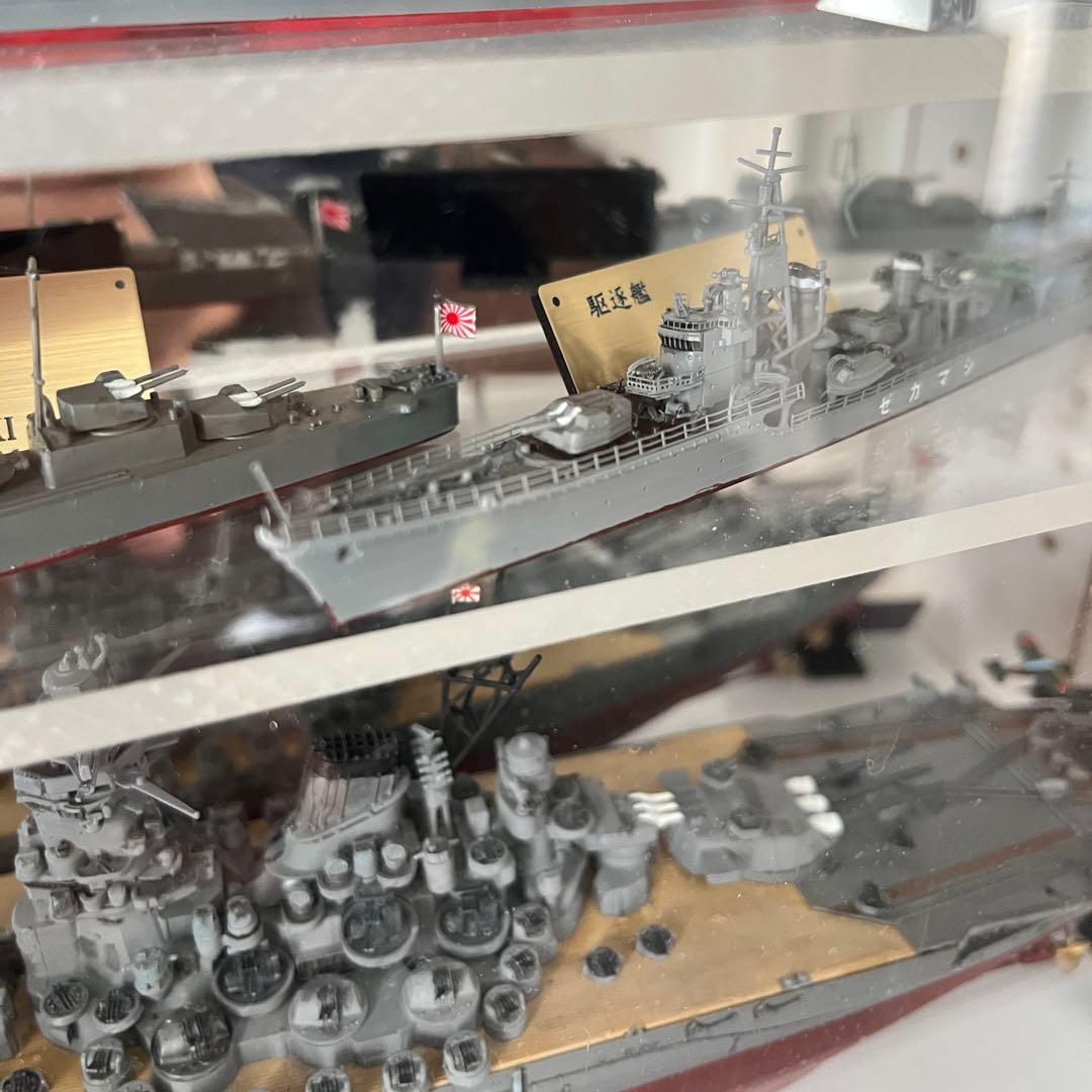 艦船模型完成品　木製ケース鏡付き