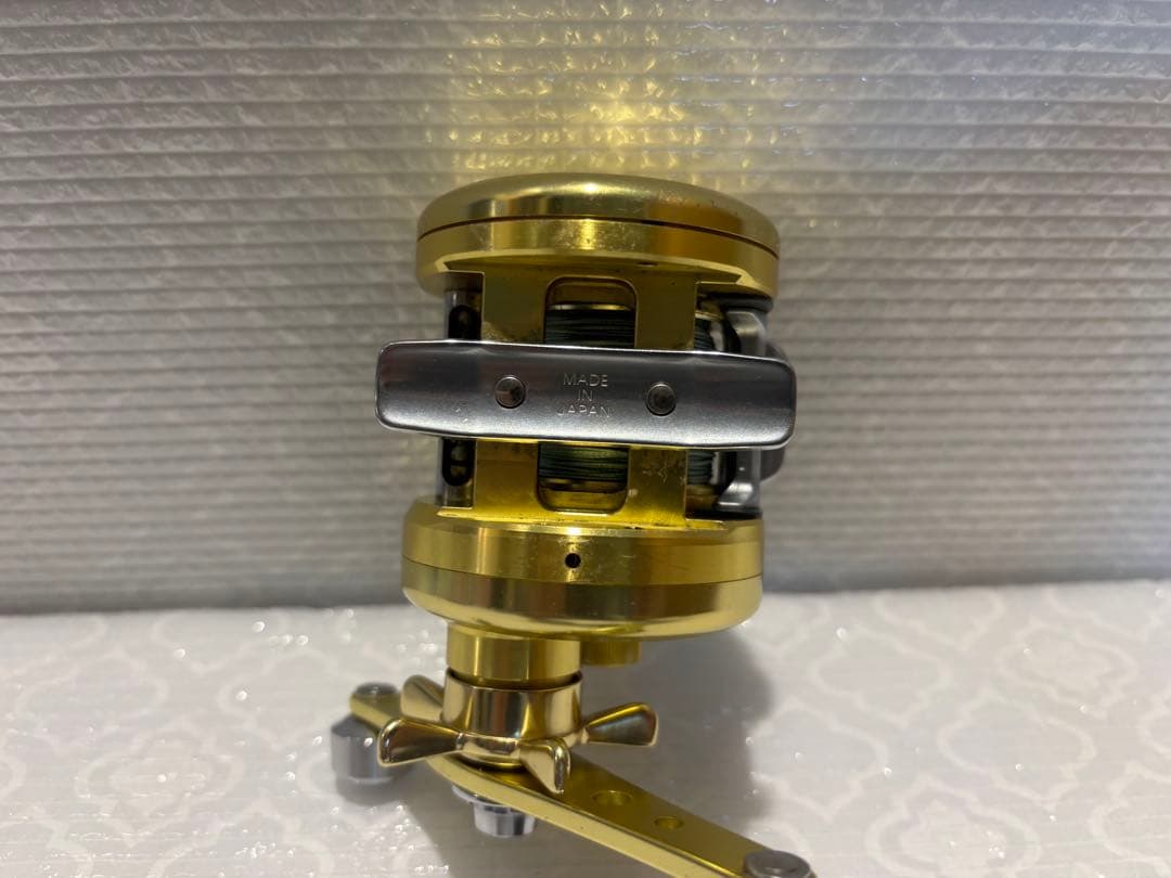 リール Daiwa 250SF