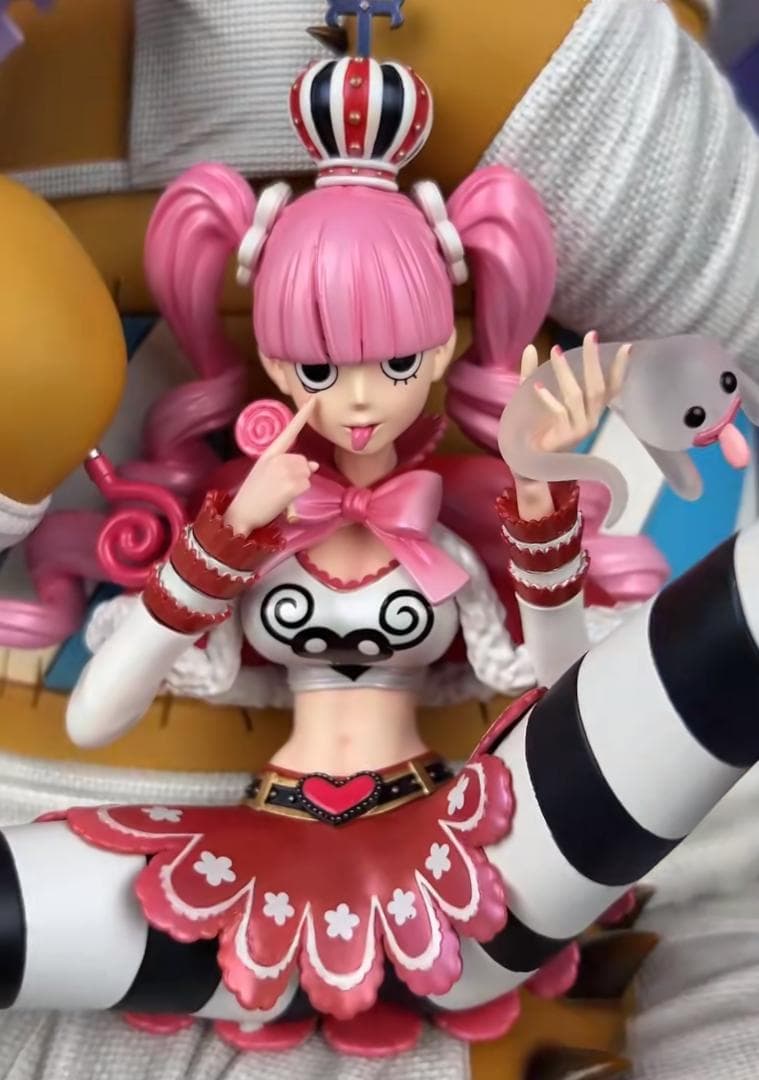 ワンピース ゴーストプリンセス ペローナ ソファー ガレージキット フィギュア