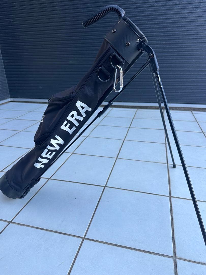 NEW ERA ゴルフ セルフスタンドケース ブラック×ホワイト