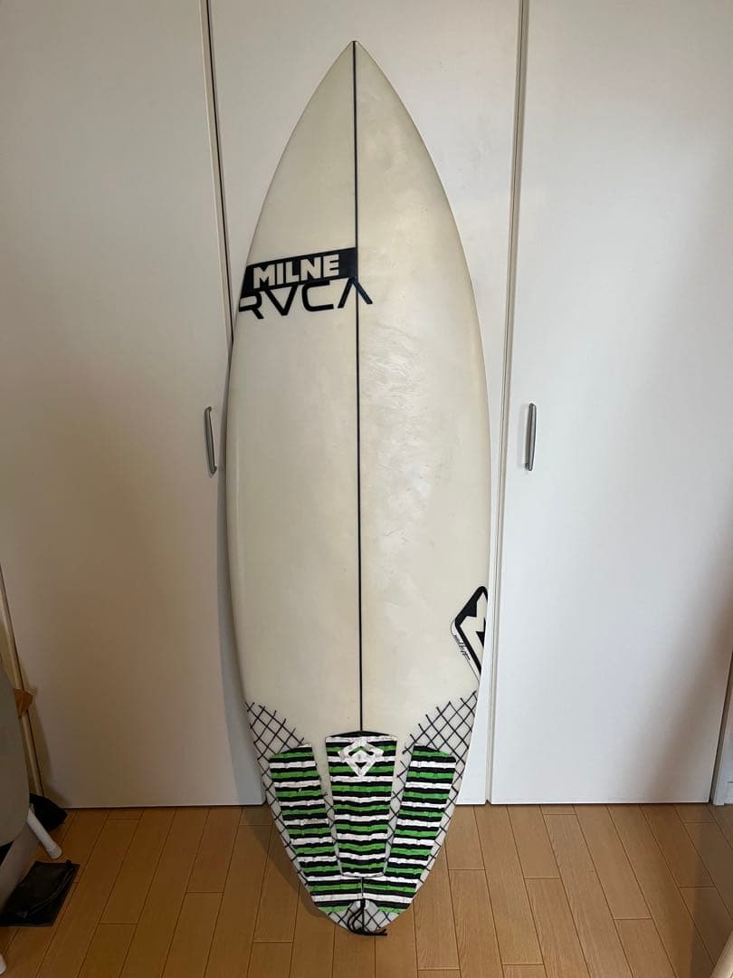 MILNE A4 ショートボード 5’2 1/2