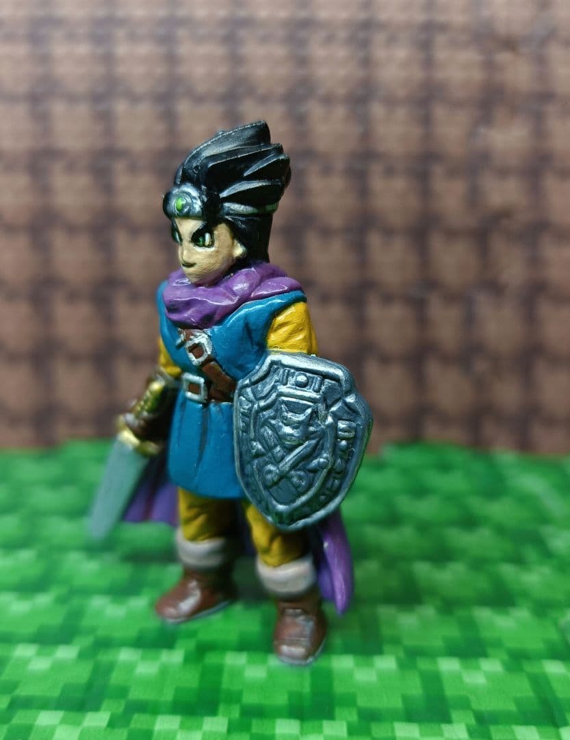 激レア　ドラゴンクエスト 勇者　消しゴム　フィギュア 　ペイント品