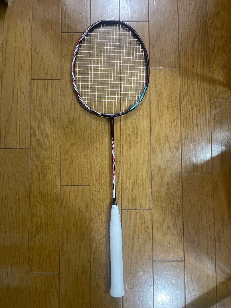 ASTROX 100 ZZ バドミントンラケット　4u5