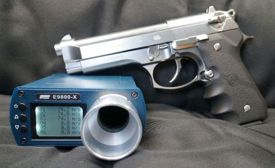 東京マルイ M92F ステンレス グリップ再塗装 社外ピストンカップ交換済 ②