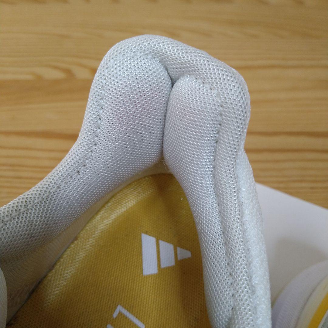 現行モデルadidas ゴルフシューズ ソーラーモーションボア 22.5cm 白