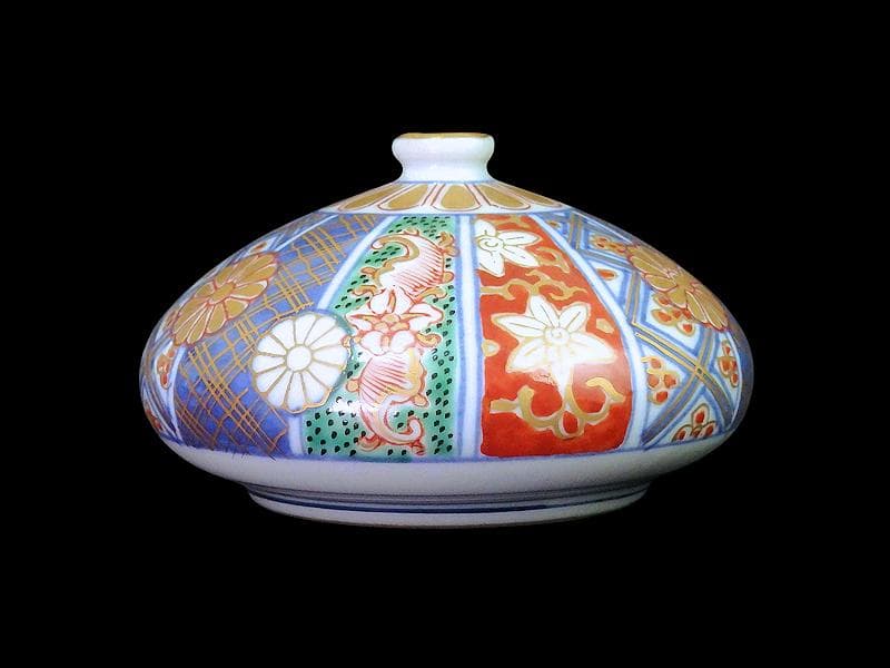 大聖寺伊万里　金襴手　割絵　十二葉菊紋に鉄線の図　油壷　N011AS-fbug