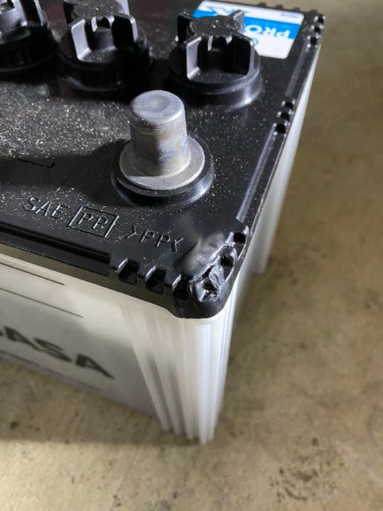 フォークリフト用バッテリー