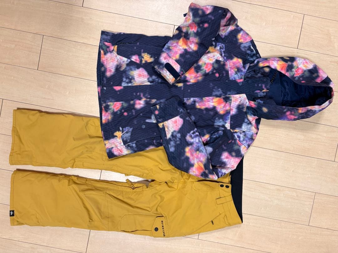 ⭐️mm⭐️Burton スノーボードウェア 花柄 XXS-XL