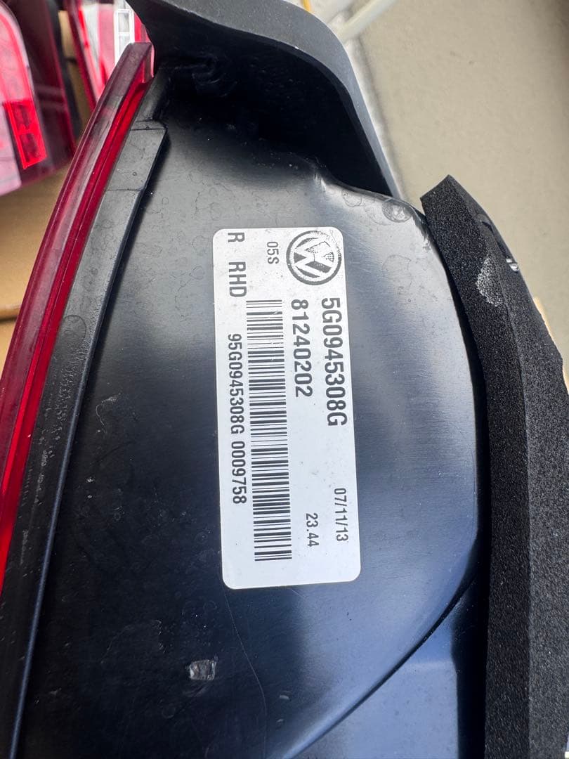 フォルクスワーゲン ゴルフ7 純正 LEDテールランプセット（左右4点）