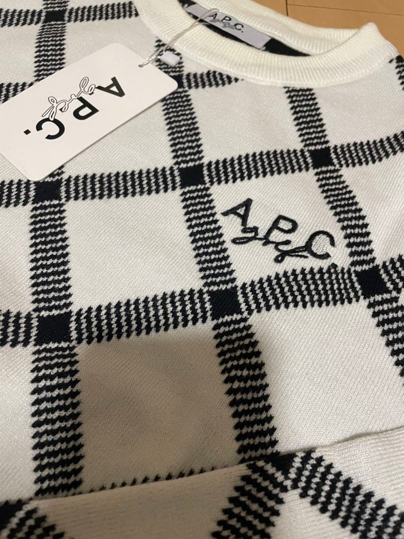 A.P.C. 　アーペーセーゴルフ　レディースゴルフウェア　上下セット　ニット