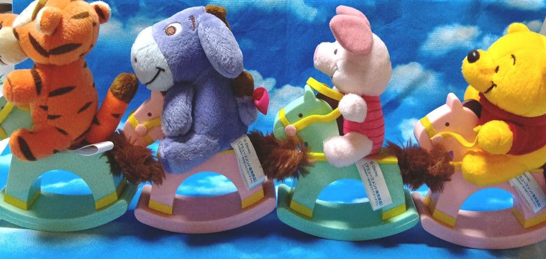 366☆くまのプーさん☆木馬にのったぬいぐるみ☆レトロ