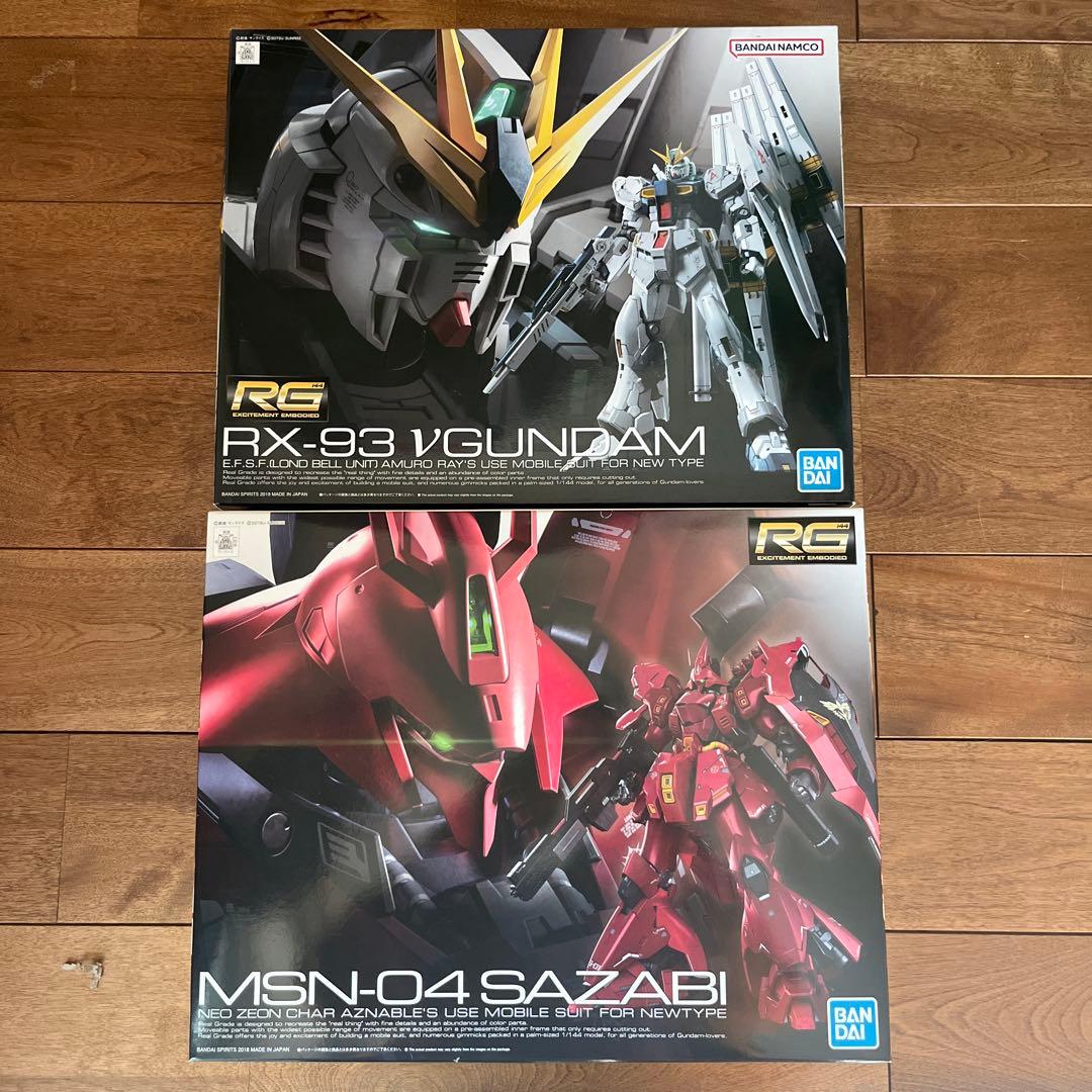 RG νガンダム、サザビー 逆シャアセット