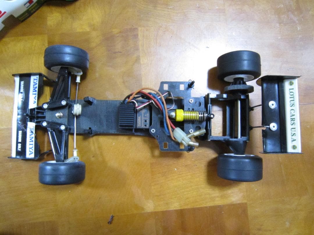 1/10 タミヤ　ラジコンカー　早い者勝ち　ロータス 送料込み　レーシングカー