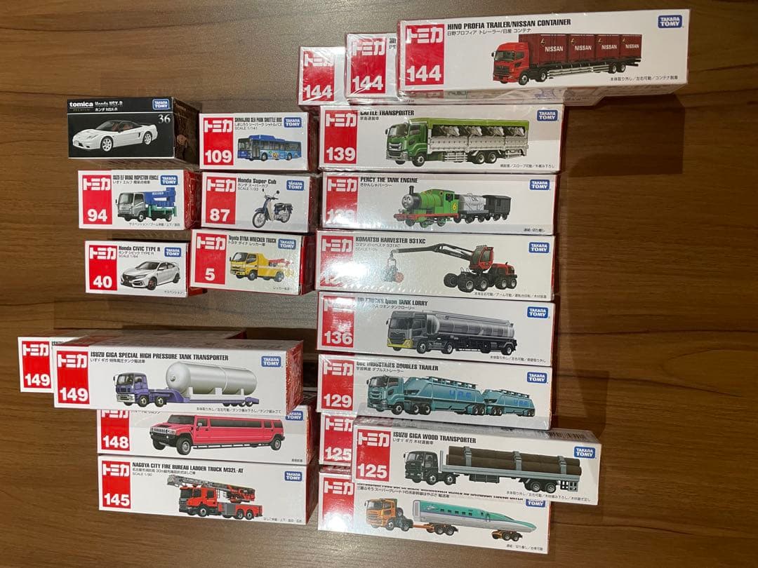トミカ　２１台まとめ売り