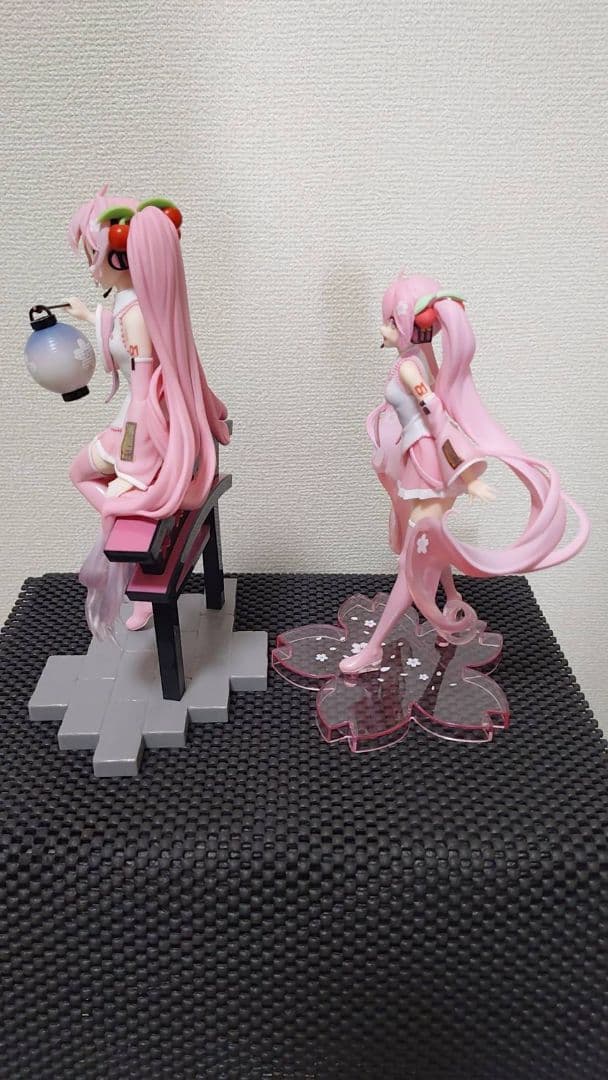 桜ミク　フィギュア 2体セット