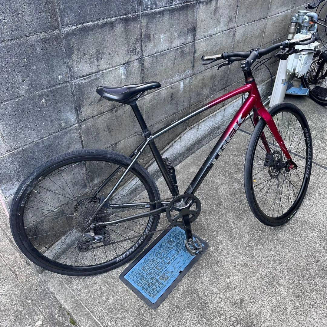 TREK FX4 DISC 引き取り可　クロスバイク