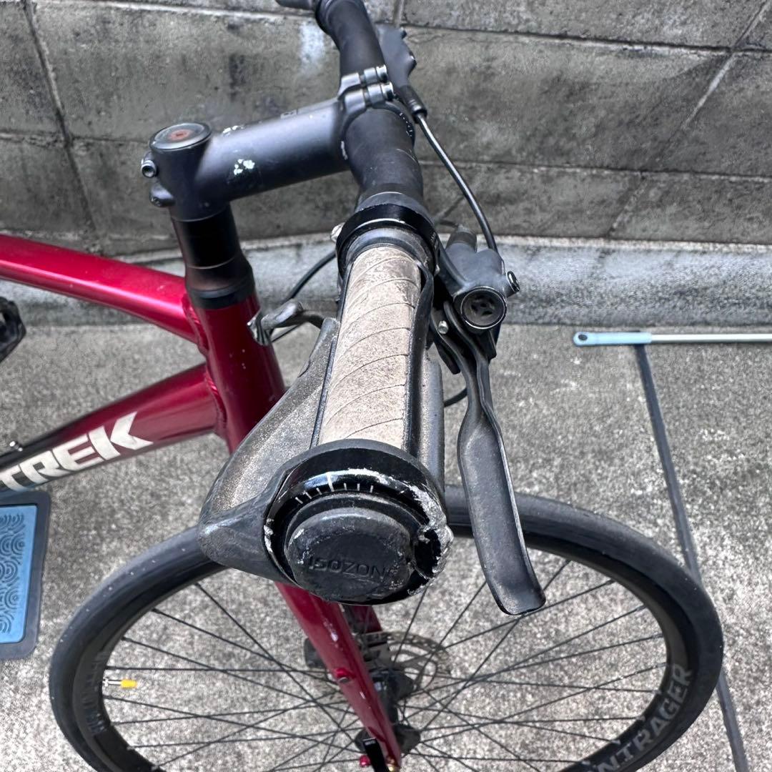 TREK FX4 DISC 引き取り可　クロスバイク