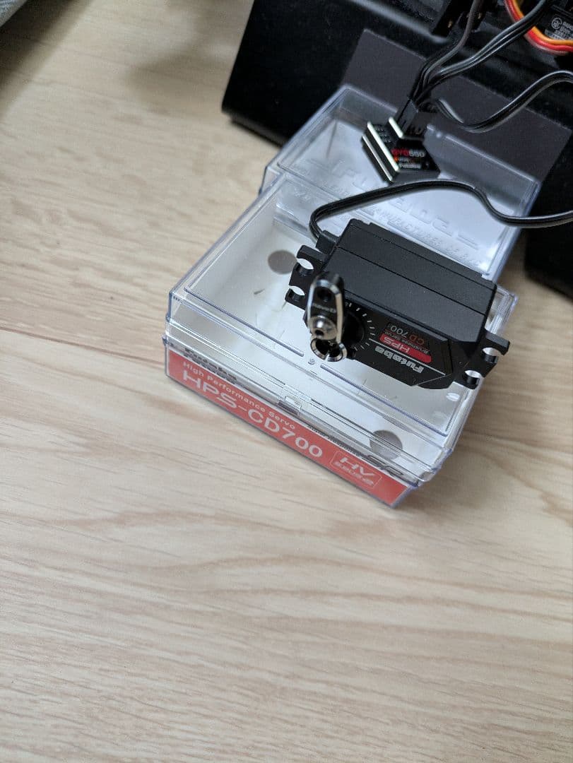 Futaba HPS-CD700 & GYD-550 サーボセット