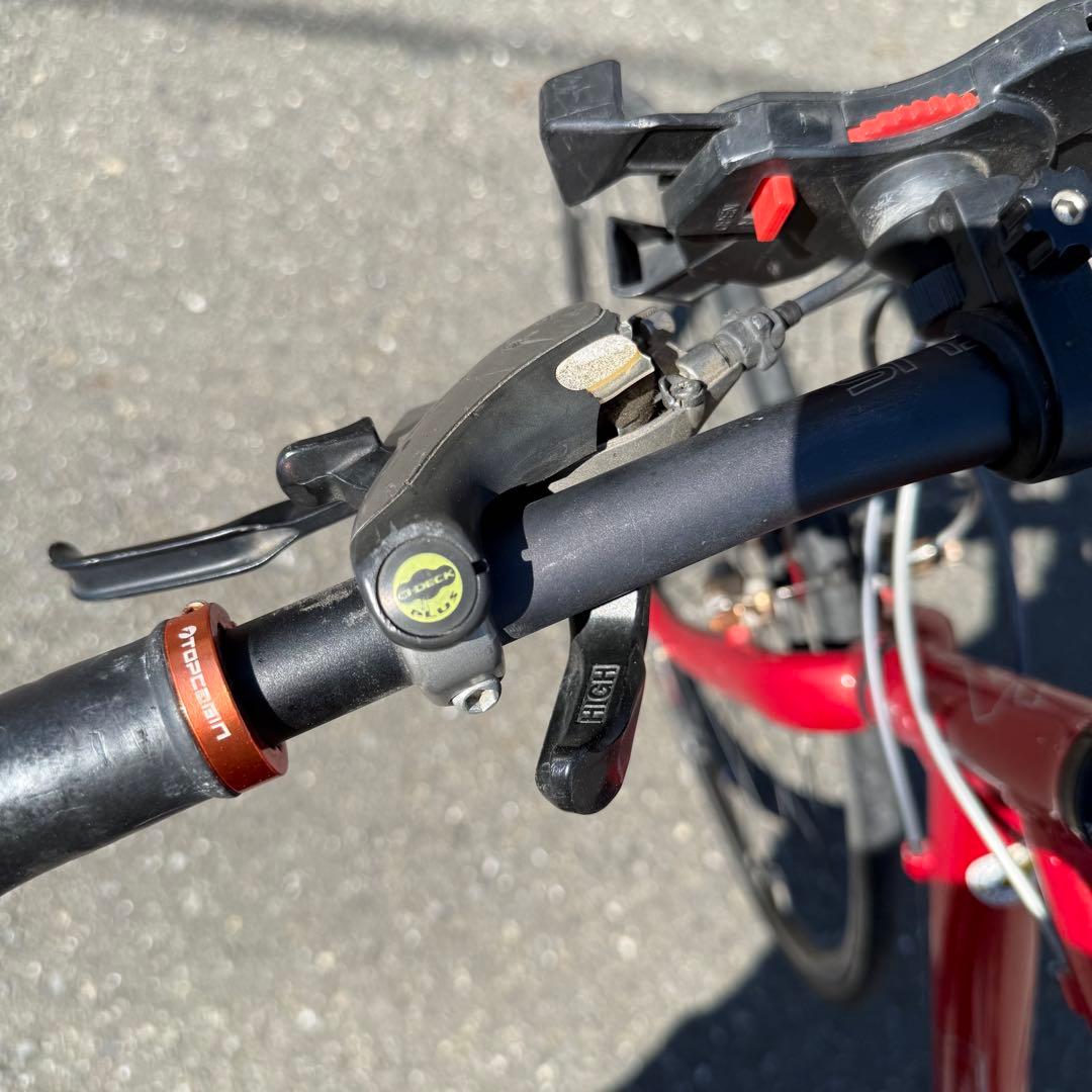 激安早い者勝ち✨　Specialized レッド クロスバイク