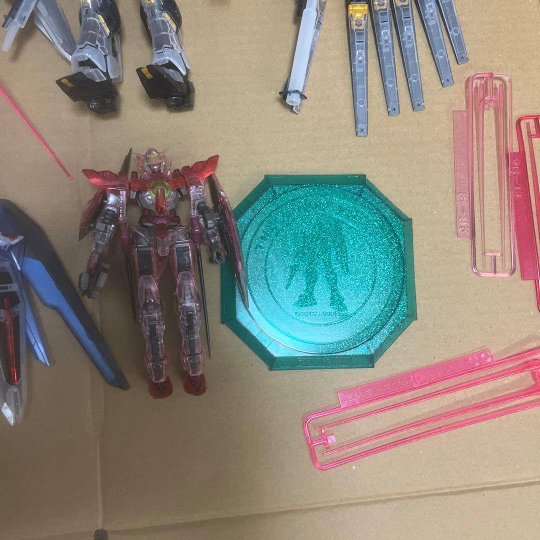 限定ガンダムプラモデルセット