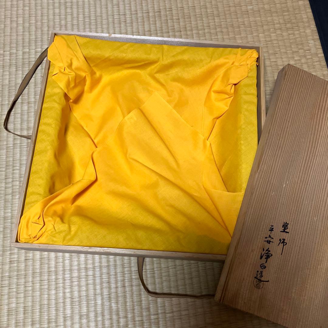 茶道具「踊桐蒔絵炉縁（おどりぎりまきえろぶち）」　塗師「平安浄白造」