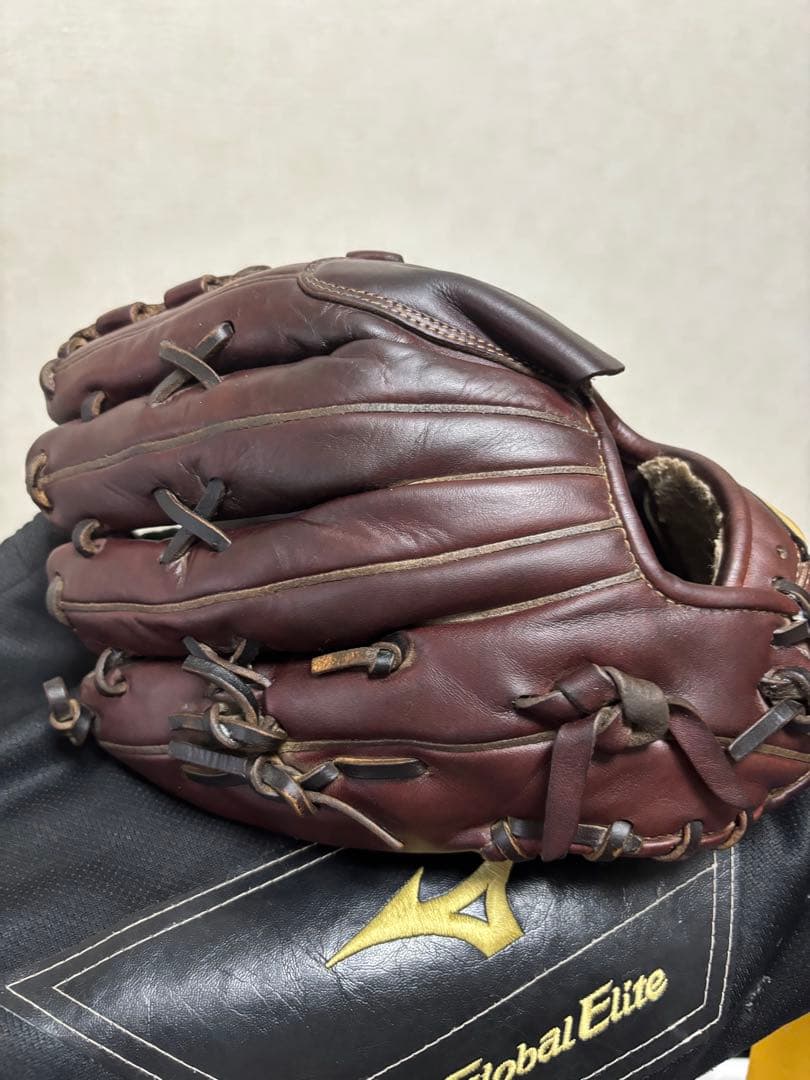 ミズノGlobal Elite 軟式グローブ 投手用ワインブラウン
