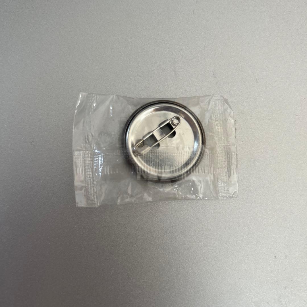 NARUTO ナルト　ミニ　缶バッジ　幼少期　疾走