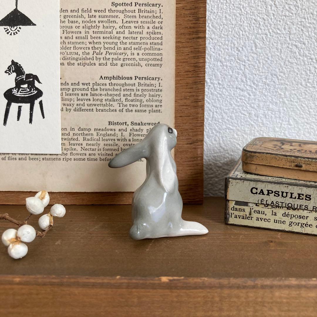 ロモノーソフ　ヴィンテージフィギュリン/フィギュア　希少な垂れ耳ウサギ　うさぎ