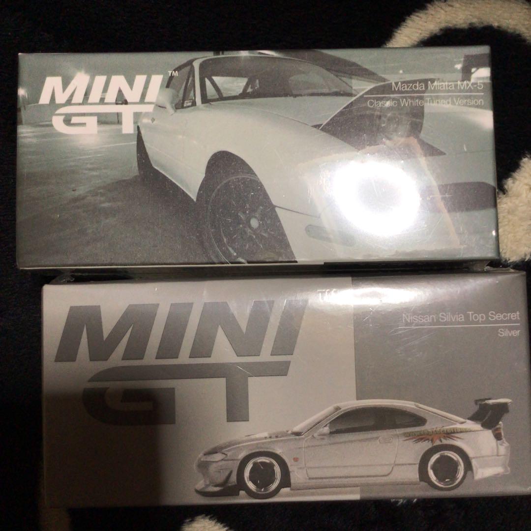 MINI GT 4台セット