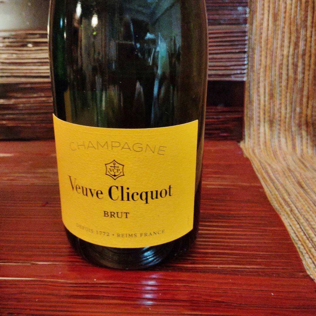 ヴーヴ・クリコ　Brut シャンパン 750ml 2本セット