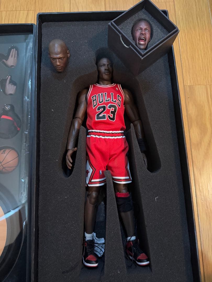 ENTERBAY 1/6スケール リアルマスターピース　マイケル ジョーダン