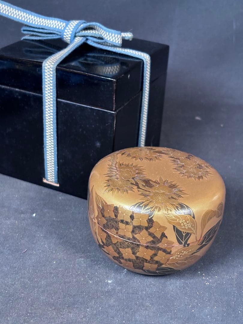 送料無料　漆塗り 棗　平棗　木地　花詰め　和骨董　金彩　蒔絵　茶道具