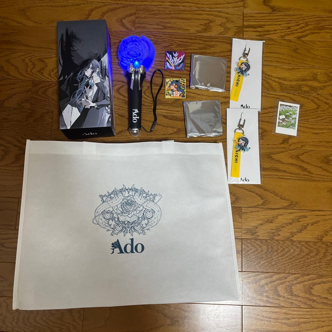 Ado モナリザの横顔　グッズ