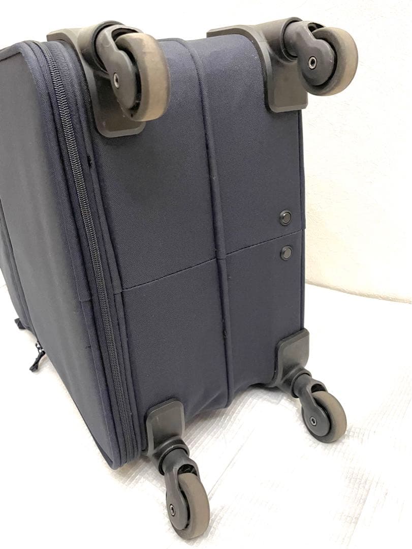 無印良品　半分の厚みで収納できるソフトキャリーバッグ S 機内持ち込み可能