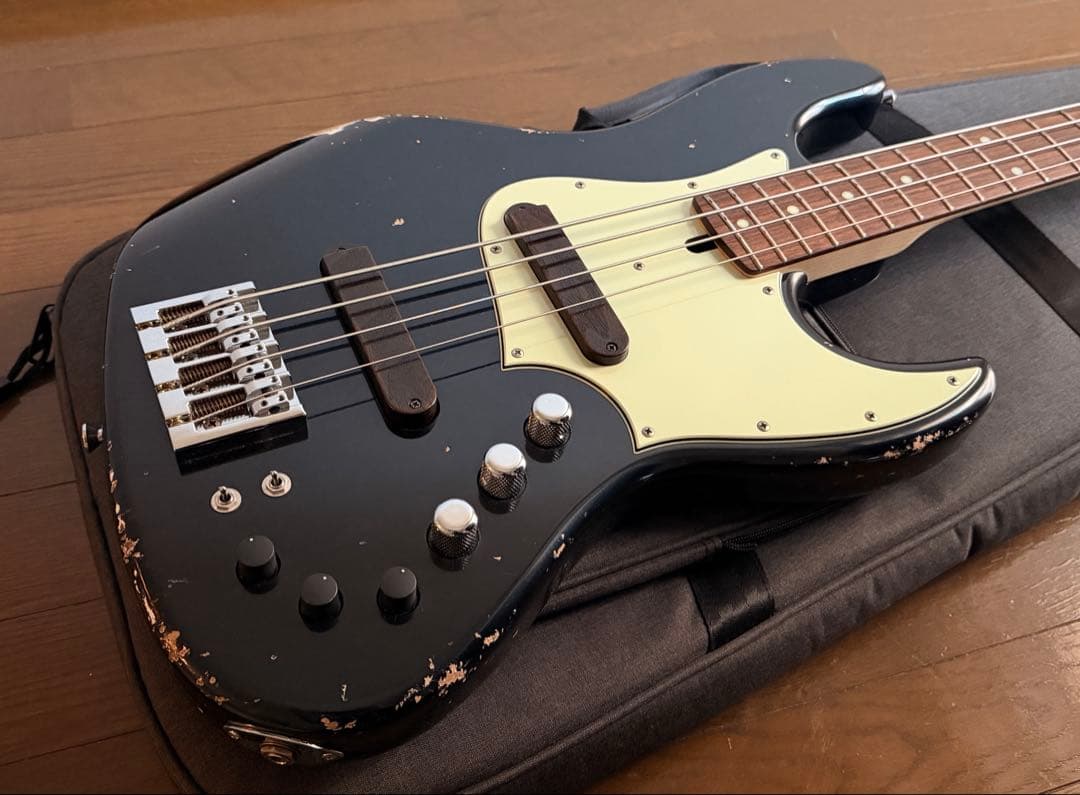 ベース Xotic XJ-1T Mercedes Blue medium aged