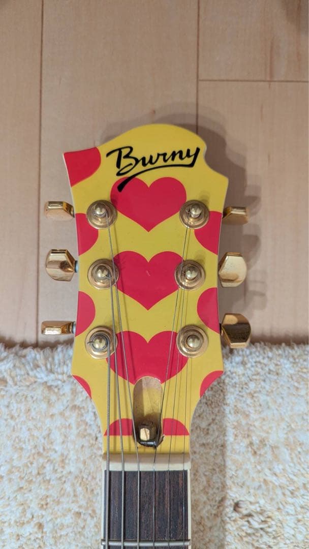 FERNANDES burny MG-145S hideモデル イエローハート