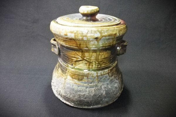 備前 水指 窯変 双耳付 焼き締 茶道具　陶器製 水差し 蓋付き