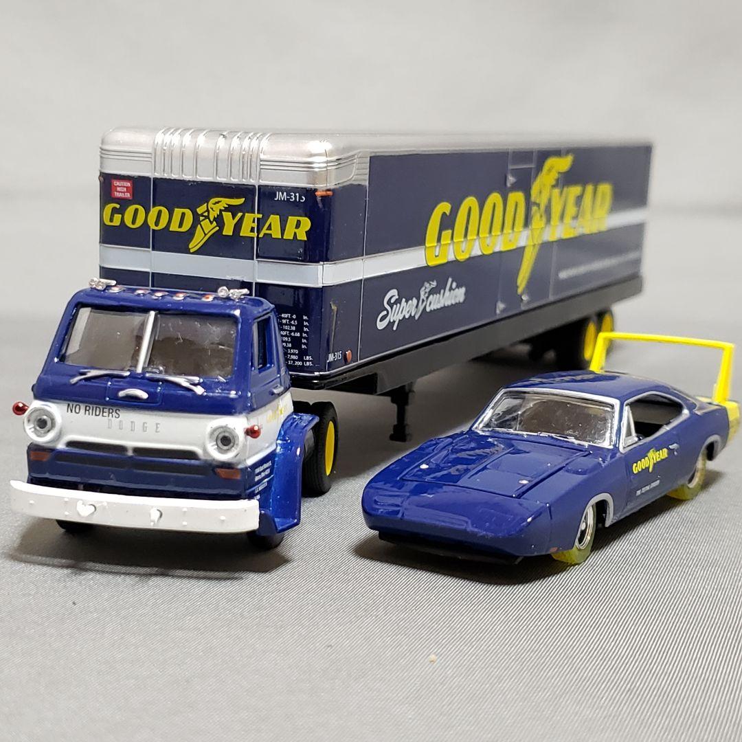 M2マシーン ダッジ　トレーラー&チャージャー・デイトナ　グッドイヤー　1/64