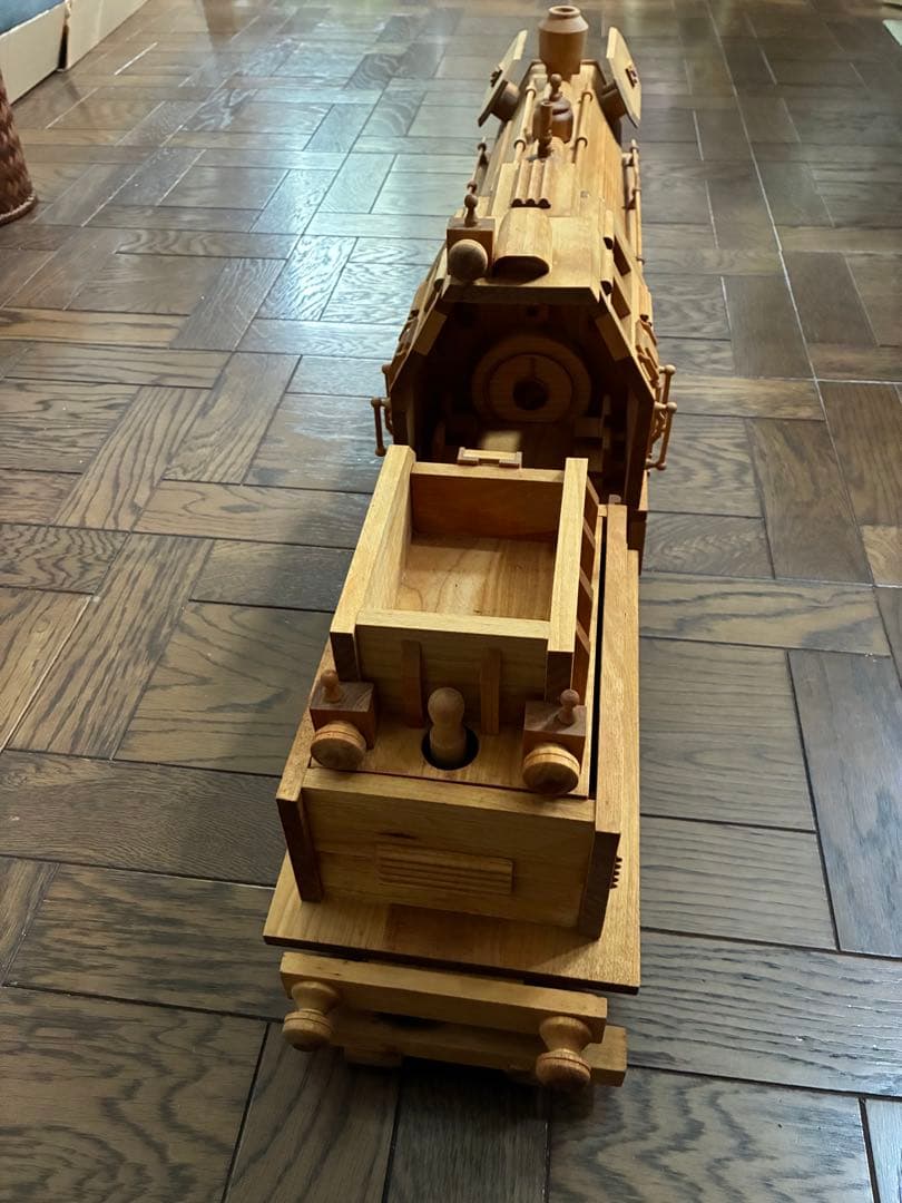 木製機関車模型 大型 ナチュラルウッド (ワインボトル1本グラス６個収納可)