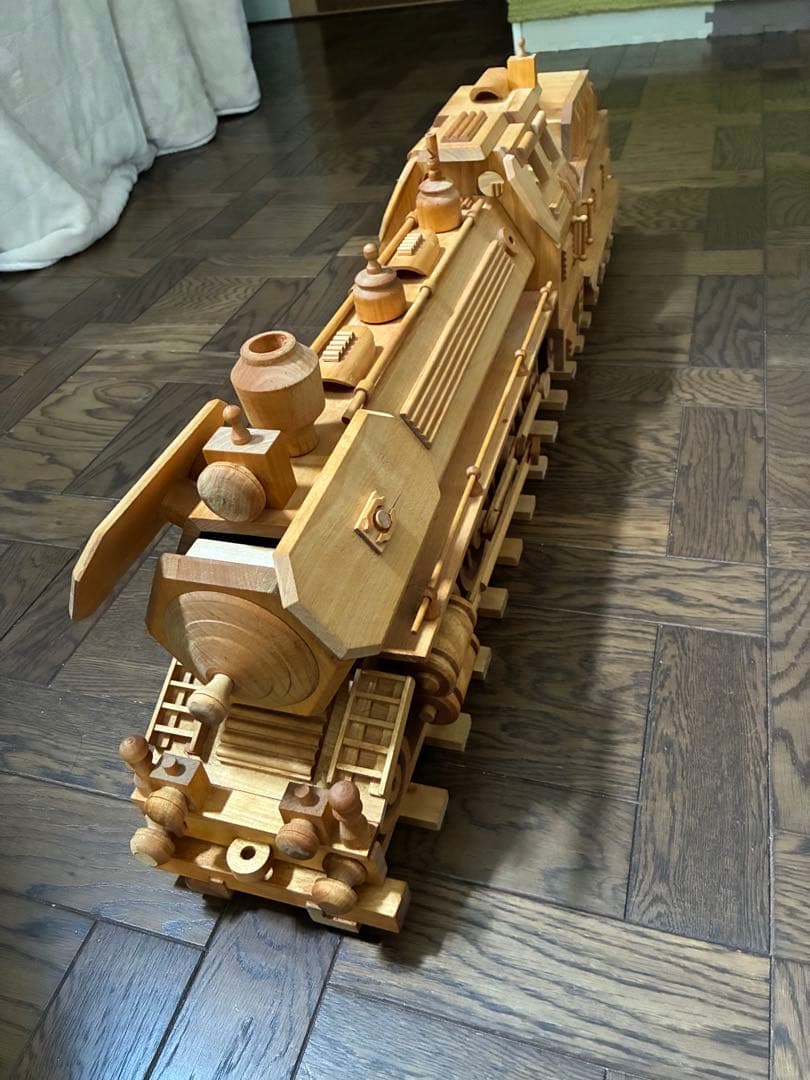 木製機関車模型 大型 ナチュラルウッド (ワインボトル1本グラス６個収納可)