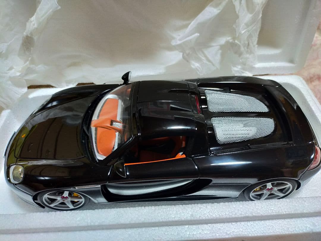 Autoart 1/18 Porsche carrera GT中古