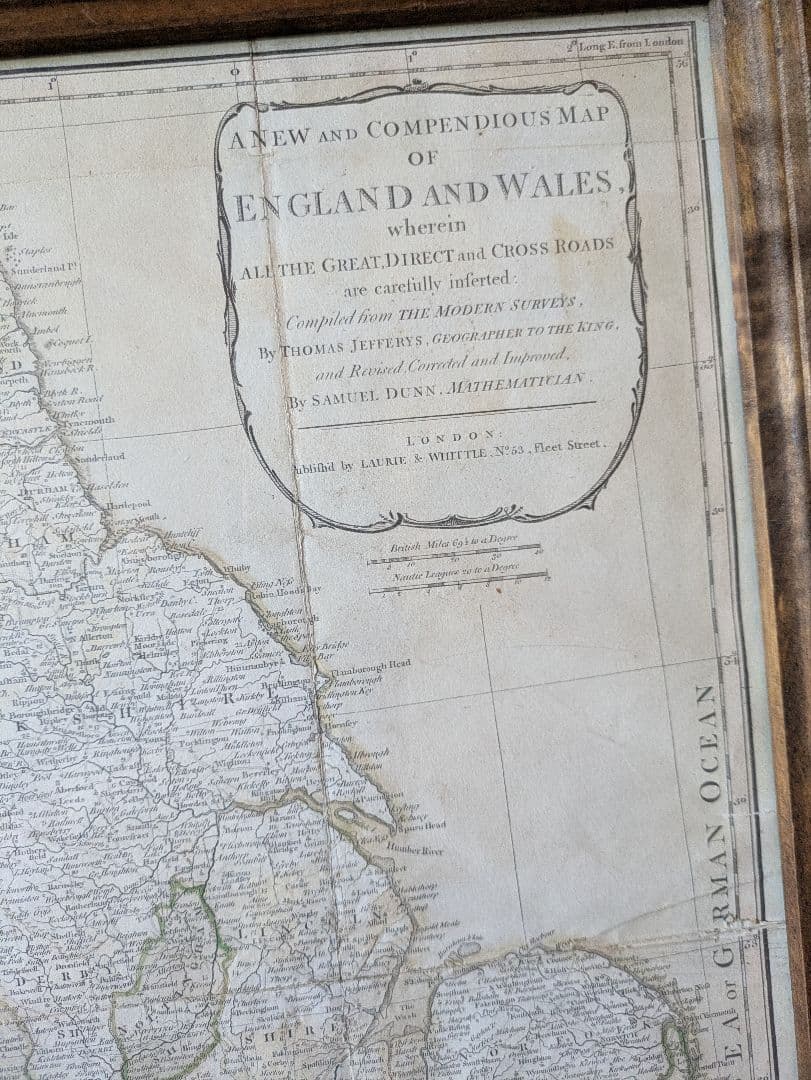 19世紀 イギリスとウェールズの古地図　ガラス額縁　木製フレーム付き