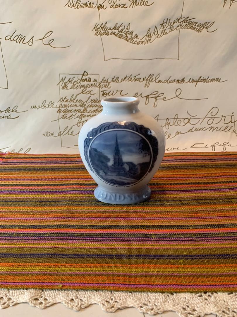 ロイヤルコペンハーゲン　1922年アンティークの建物と風景が素敵な花瓶！