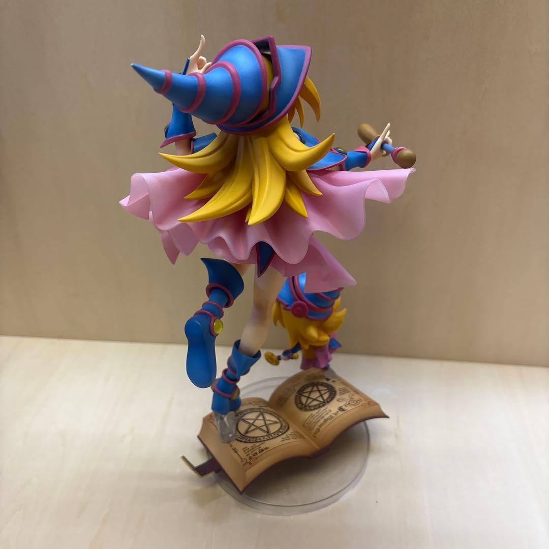 遊戯王 ブラック・マジシャン・ガールwithちびブラマジガール　フィギュア