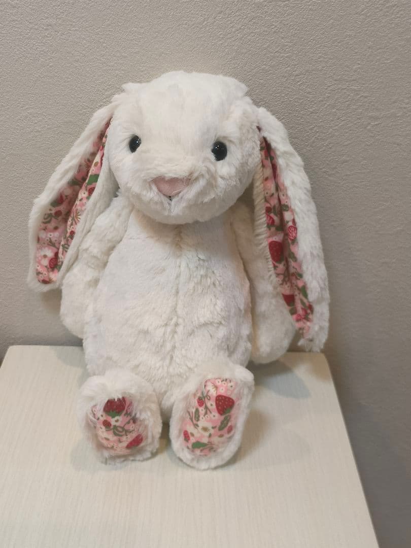 ぬいぐるみ  Blossom Cream Bunny Medium