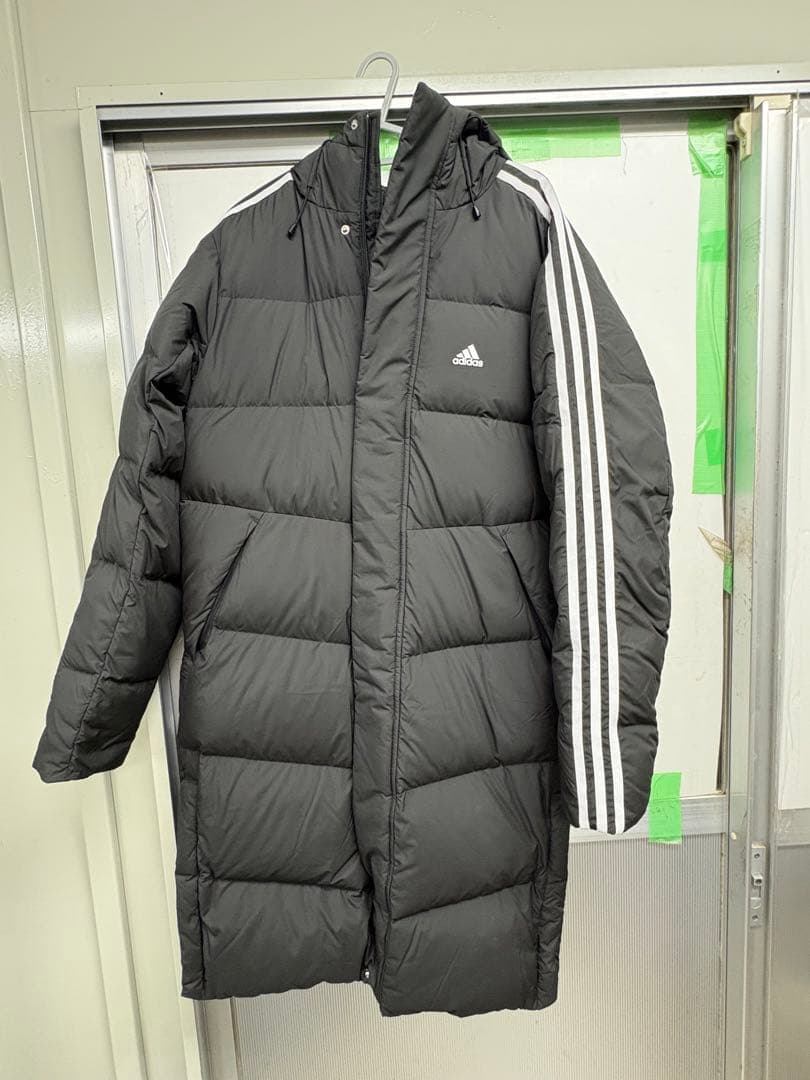 adidas マストハブ スリーストライプス ロングダウンコート　KWX22