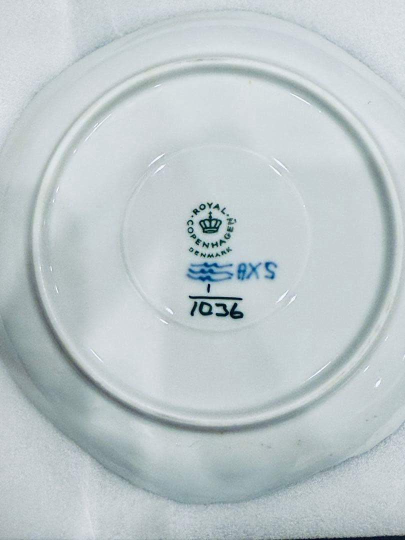 ロイヤルコペンハーゲンティーカップ六脚セット